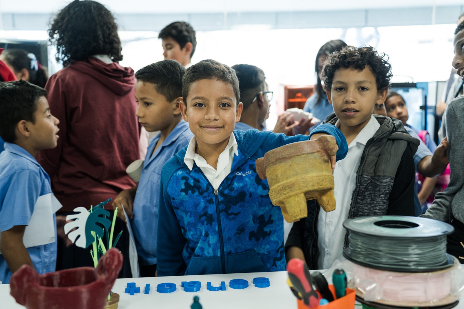 

 

Niñas y niños de Valle de Ángeles viven una experiencia transformadora con el programa “Superhéroes de la Ciencia”